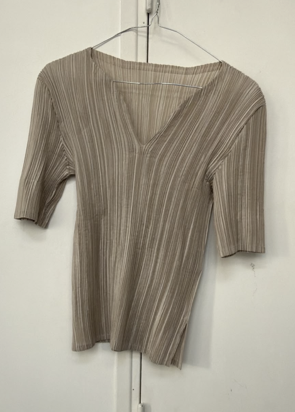Issey Miyake Fête Pleated V-Neck Top