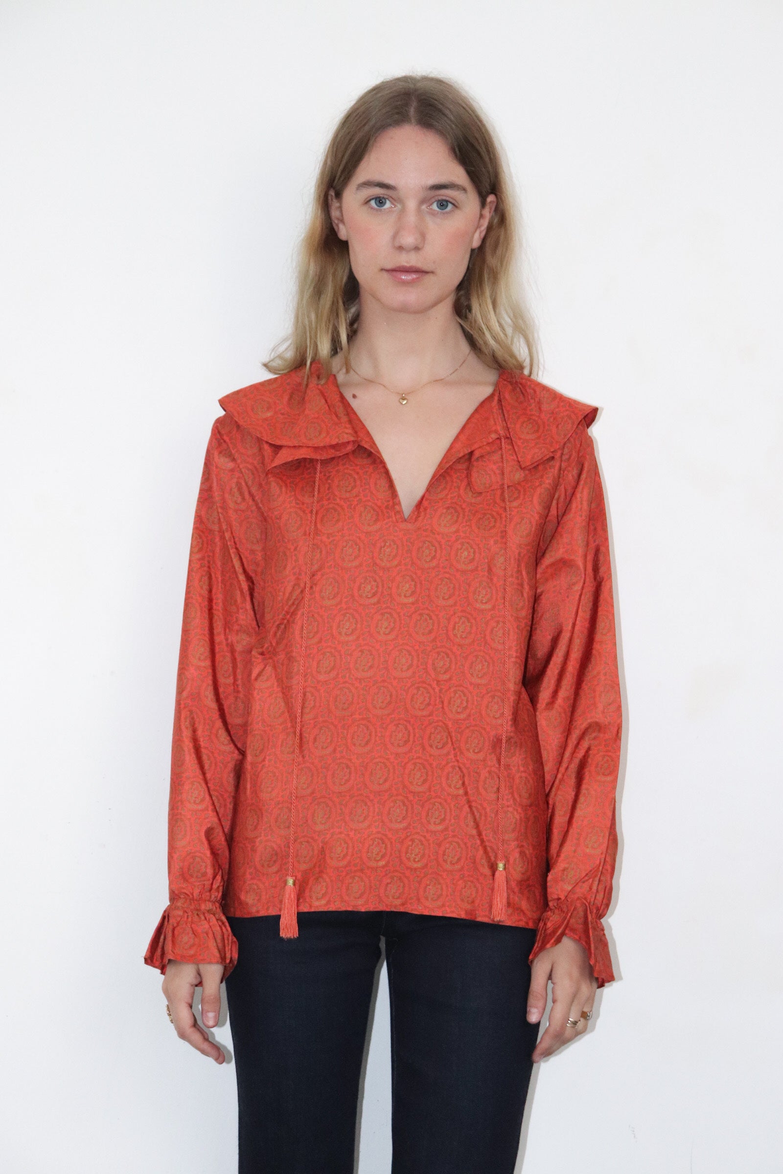 Blouse orange à motifs