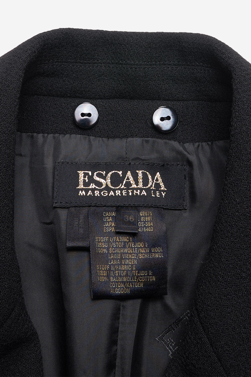 Veste noire boutons dorés