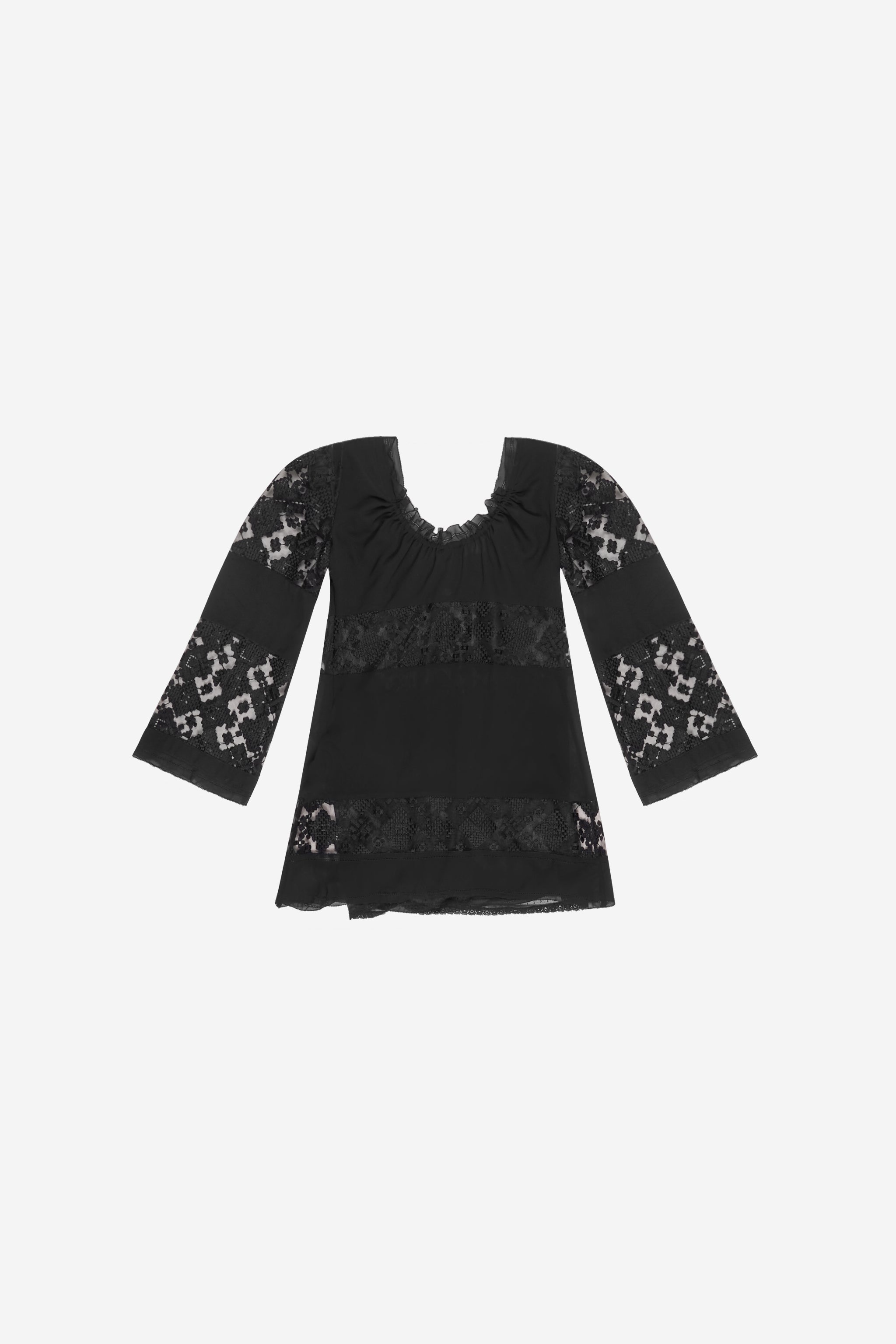 Robe noire transparente