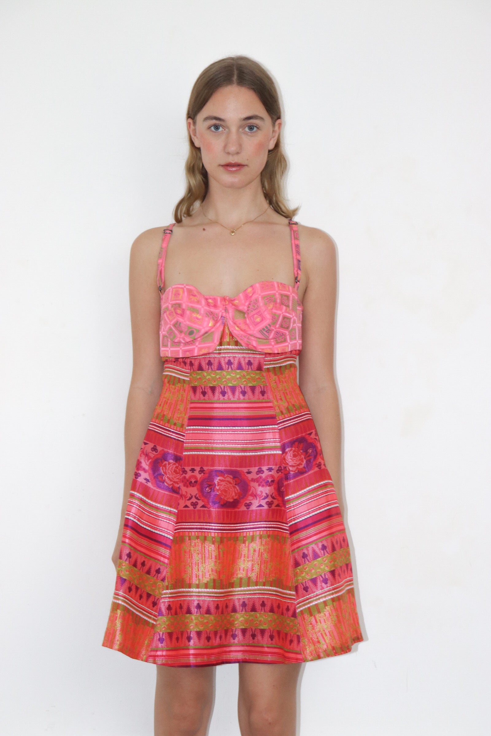 Robe rose