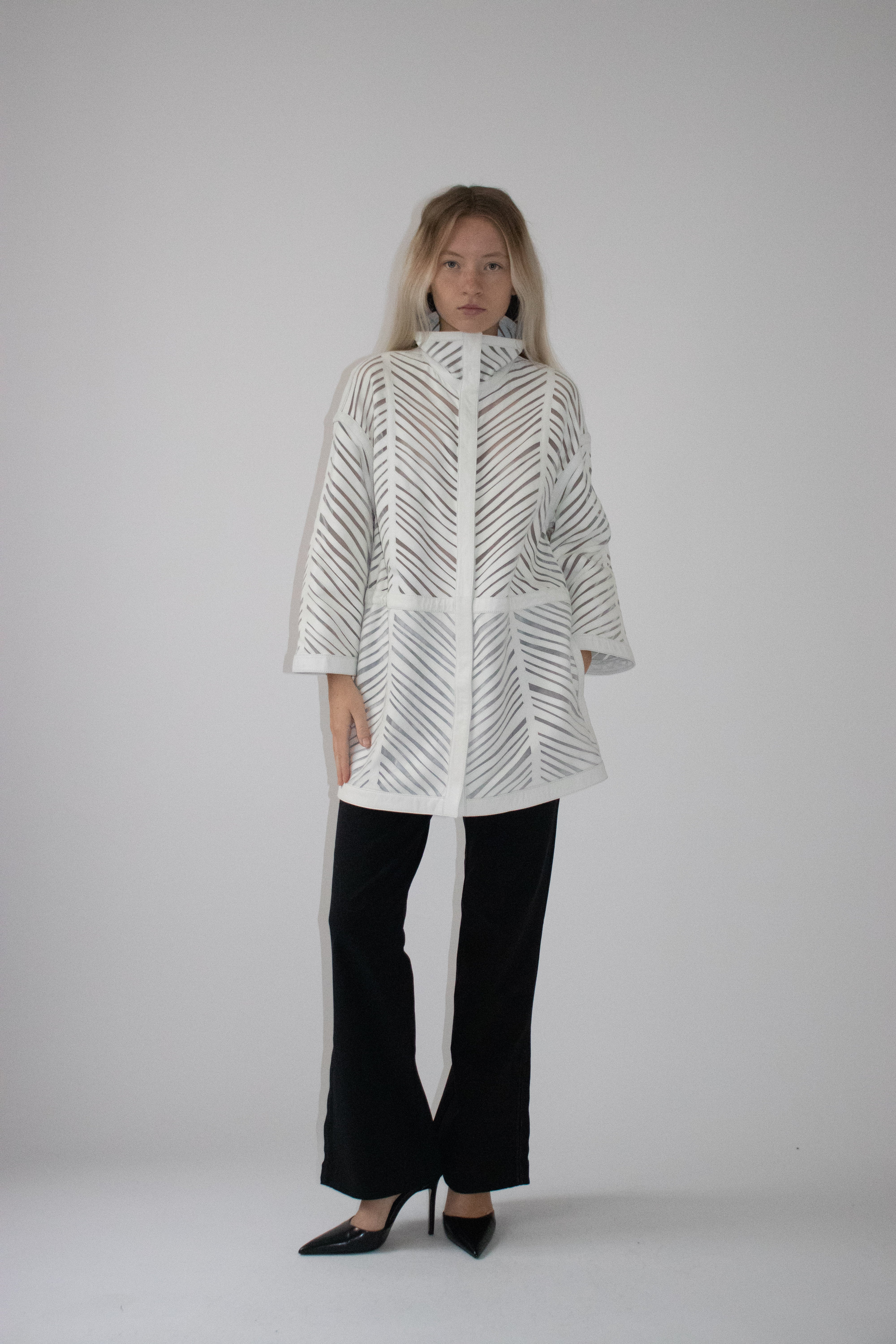 Veste blanche en cuir