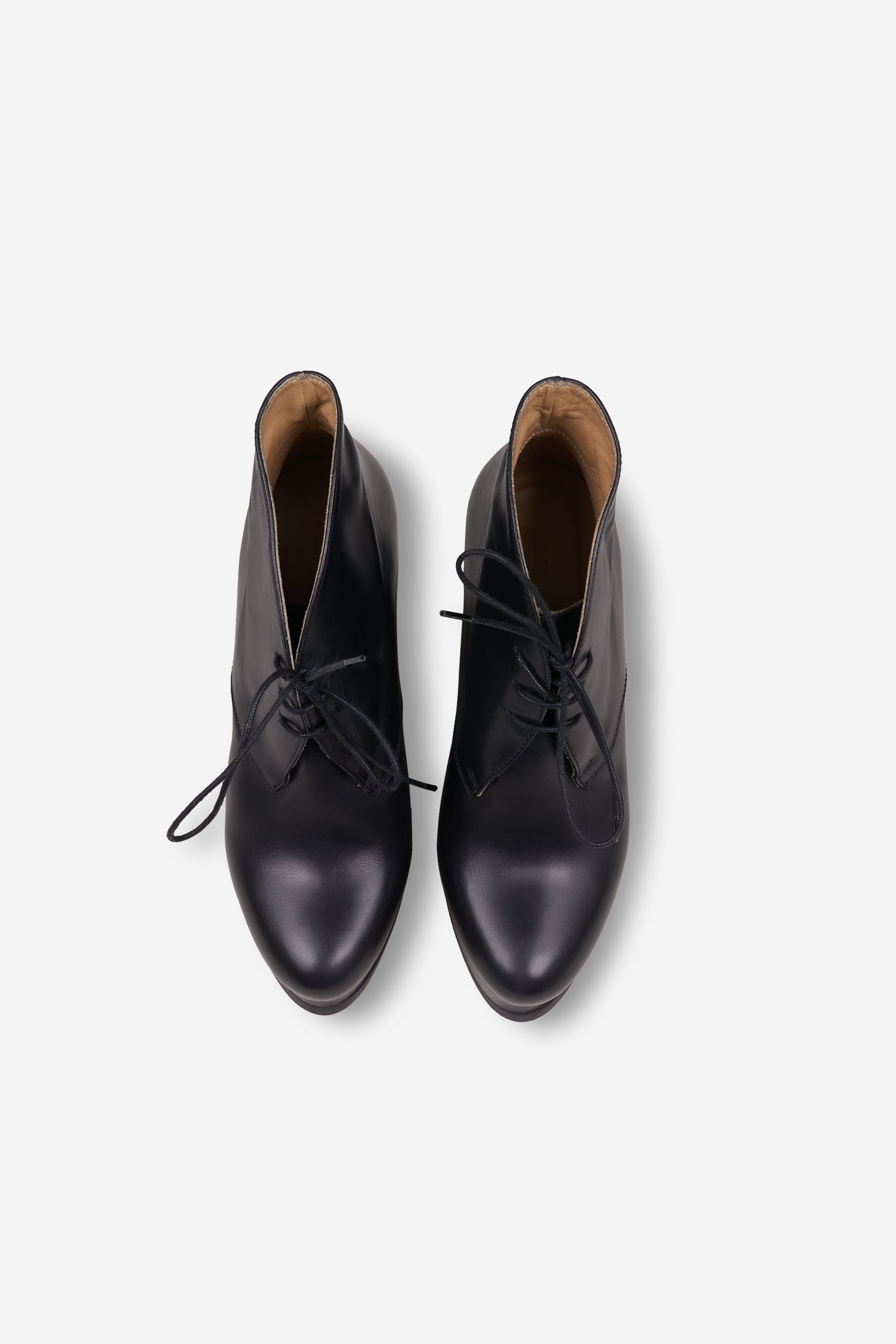 Black wedge heel shoes